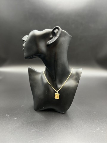 Złoty łańcuszek z medalikiem  Pr&oacute;ba 585 Waga: 6.13 g