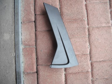 Sprzedam listwę tylnej lewej szyby Renault Captur