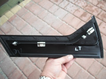 Sprzedam listwę tylnej lewej szyby Renault Captur