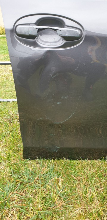 Sprzedam drzwi lewy prz&oacute;d do Toyoty Yaris 2014 r.