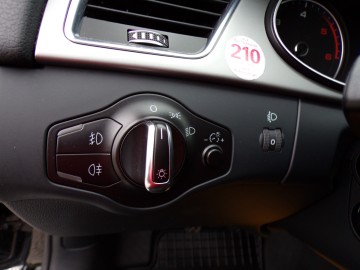 AUDI A4 2.0 TDI 143 KM