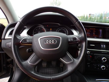 AUDI A4 2.0 TDI 143 KM