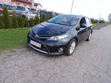 TOYOTA  AURIS 2.0 D4D SK&Oacute;RA ALU NAVI KAMERA  HAK  ZAMIANA