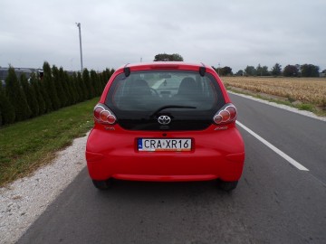 TOYOTA AYGO 1.0 BENZ ZAMIANA