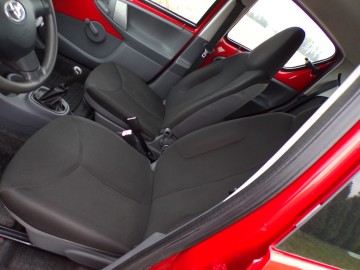 TOYOTA AYGO 1.0 BENZ ZAMIANA