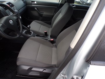 VOLKSWAGEN GOLF V KOMBI 1.9 TDI ZAREJESTROWANY ZAMIANA