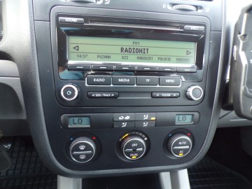 VOLKSWAGEN GOLF V KOMBI 1.9 TDI Z NIEMIEC ZAMIANA