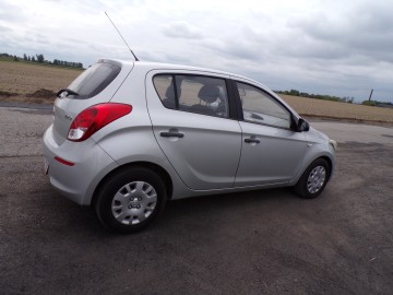 HYUNDAI I20 1.2 BENZ ZAREJESTROWANY ZAMIANA