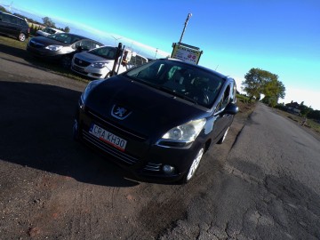 PEUGEOT 5008 7-OSOBOWY