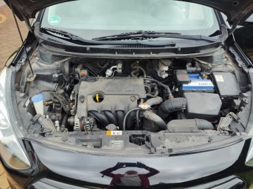 Hyundai i30 II 1.4 Benzyna * Import Niemcy * 2 klucze * Dobr