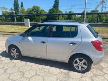 Sprzedam samoch&oacute;d Skoda Fabia 2014r,1,4l.gaz.Klima