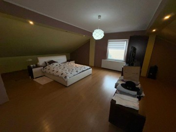 Nieruchomość dom+działka na sprzedaż