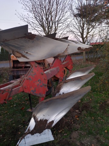 Sprzedam pług 3 skibowy obrotowy