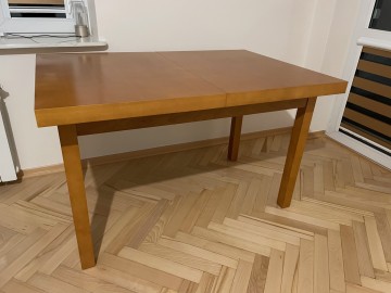 Sprzedam rozkładany st&oacute;ł Maćko, kolor olcha, producent Paged