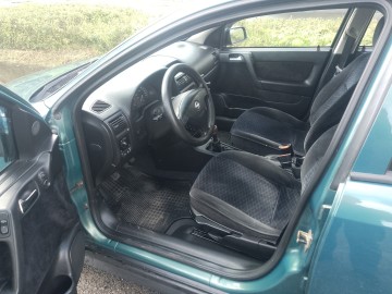 Opel Astra kombi 2,0 DTI 101 KM stan idealny