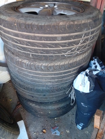 Sprzedam Aluminiowe felgi do Santa fe