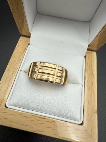 Złoty sygnet  Pr&oacute;ba 585  Waga 9.15  Rozmiar 24  Cena 3020 zł