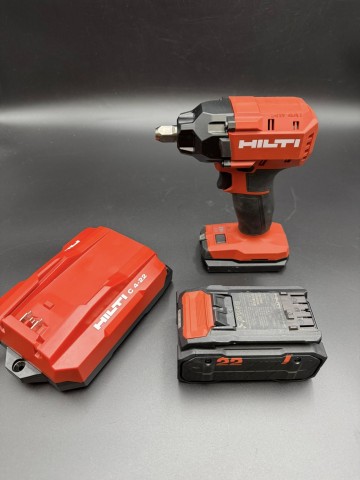 Akumulatorowa zakrętarka z udarem stycznym SIW 4AT-22  Stan: