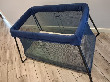 Ł&oacute;żeczko turystyczne Babybj&ouml;rn