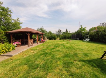 Sprzedam dom w pobliżu 2 jezior, działka 1500m2 -Skulsk