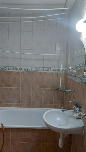 Sprzedam lub wynajmę mieszkanie 3-pokojowe