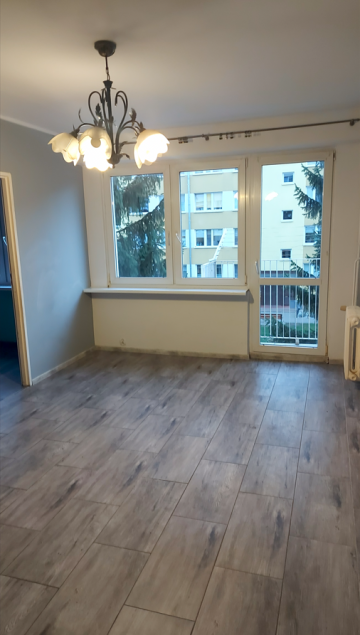 Sprzedam lub wynajmę mieszkanie 3-pokojowe