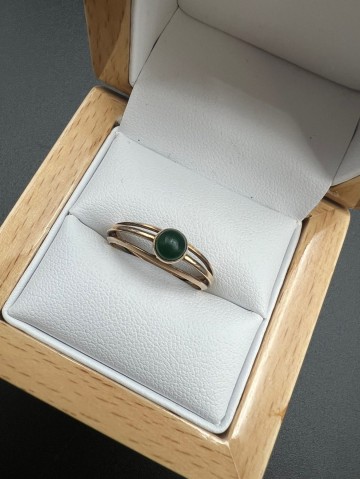 Złoty pierścionek  Pr&oacute;ba 585 Waga: 1.72 g