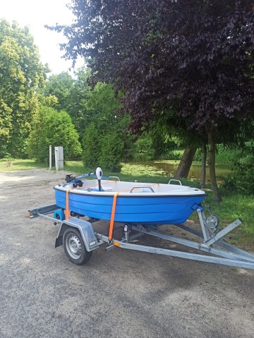 Ł&oacute;dka + przyczepa podłodziowa