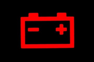 ROZŁADOWANY AKUMULATOR ! Awaryjne odpalanie pojazd&oacute;w 12/24 V