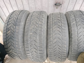 Opony 235/65 R17