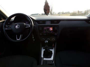 SKODA OCTAWIA 1.6 TDI 116 KM ZAREJESTROWANA ZAMIANA