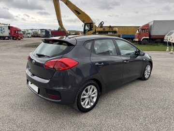 Kia Ceed 1.4 BENZYNA Klimatyzacja Nawigacja Kamera Bluetooth