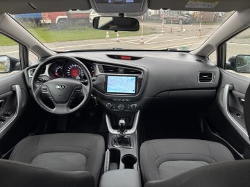 Kia Ceed 1.4 BENZYNA Klimatyzacja Nawigacja Kamera Bluetooth