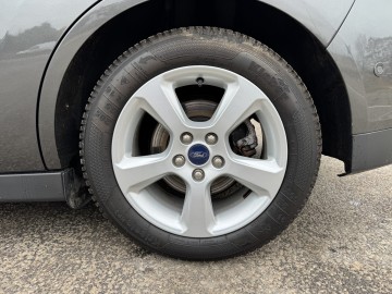 Ford C-MAX BENZYNA Klimatronik Nawigacja Tempomat Ledy HAK