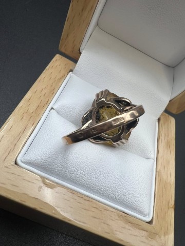 Złoty pierścionek  Pr&oacute;ba 585  Waga: 8.73 g