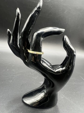 Złoty pierścionek  Pr&oacute;ba 585  Waga: 2.67 g