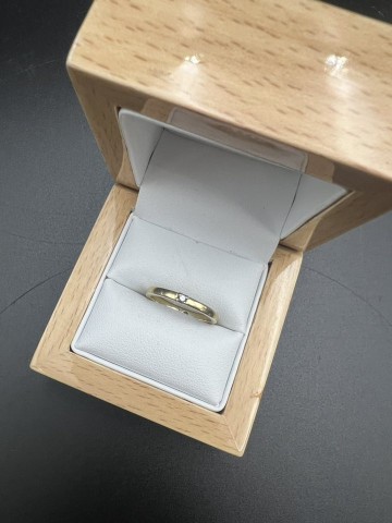 Złoty pierścionek Próba 585 Waga: 2.67 g