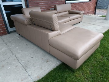 Sprzedam narożnik ze sk&oacute;ry