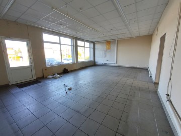 Wynajmę lokal handlowo-usługowy 100m2, parking, działka