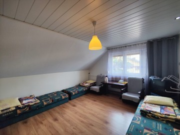 Sprzedam 2 budynki mieszkalne w okolicy lasów i jeziora