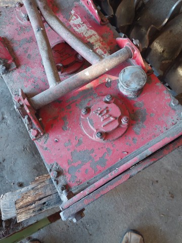 Agregat uprawowo-siewny siewnika Amazonka