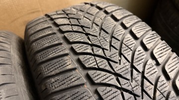 Opony zimowe Dunlop 235/50 R18 sztuk x2