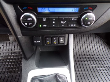 TOYOTA AURIS 2.0 D4D FUL OPCJA ZAMIANA KREDYTY