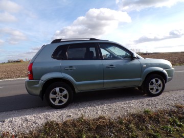 HYUNDAI TUCSON 2.0 BENZ ZAMIANA ALU SK&Oacute;RA HAK