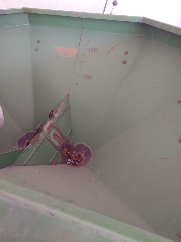 Siewnik do nawozu Amazone 803