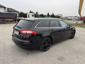 Ford Mondeo 1.5 BENZYNA Klimatronik Nawigacja Ledy Tempomat