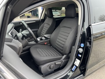 Ford Mondeo 1.5 BENZYNA Klimatronik Nawigacja Ledy Tempomat