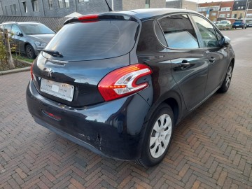 Sprzedam peugeota 208