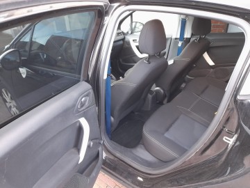 Sprzedam peugeota 208