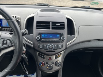 Chevrolet Aveo 1.6 BENZYNA Klimatyzacja Tempomat Czujniki